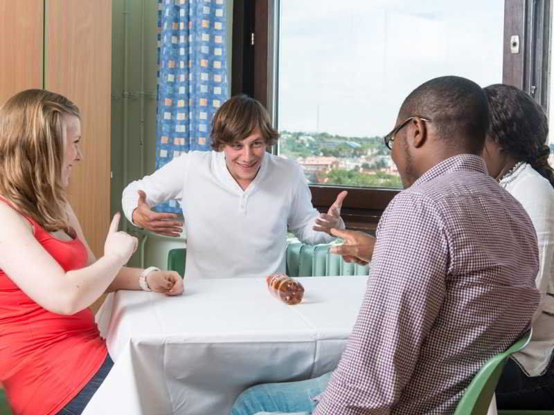 Hostel Hütteldorf Bécs Kültér fotó